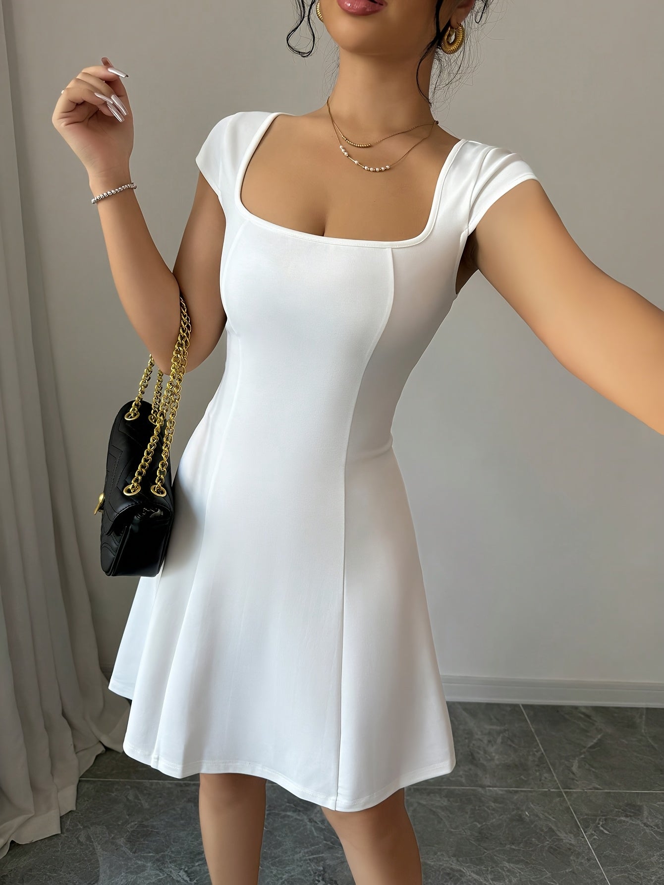 Luna Élan Mini Dress