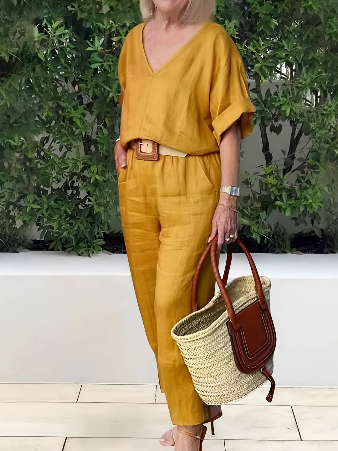 Zoe™ - Chic Top and Pants Set