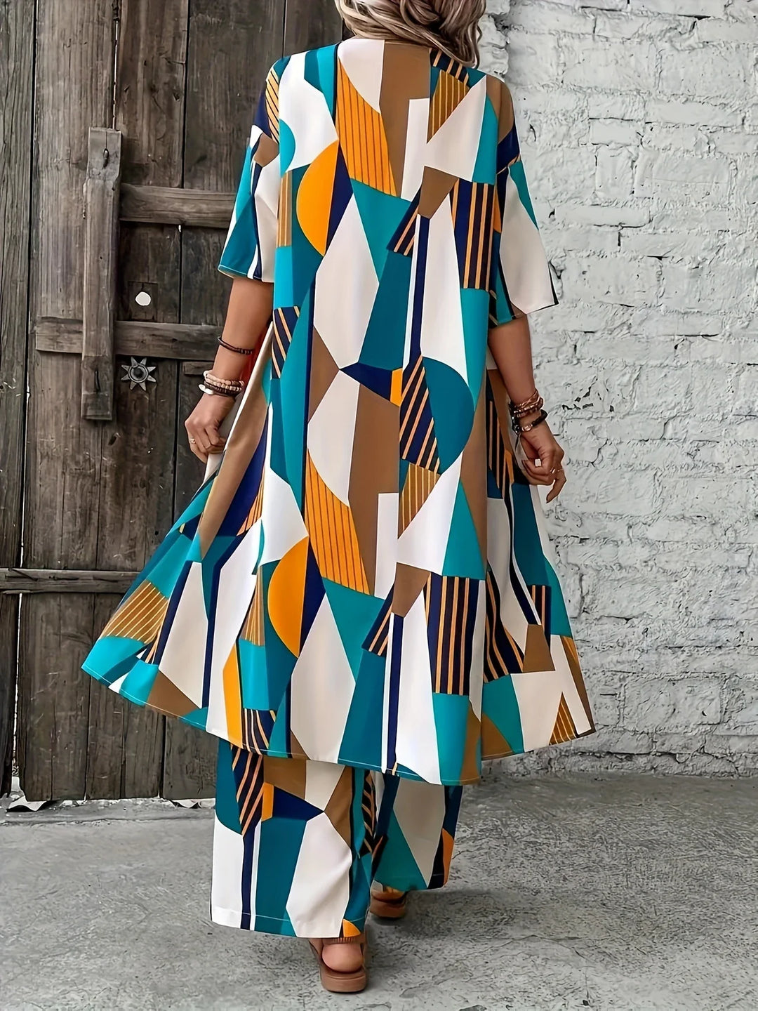 Scarlett™ - Chic Plus Size Geometric Print Set