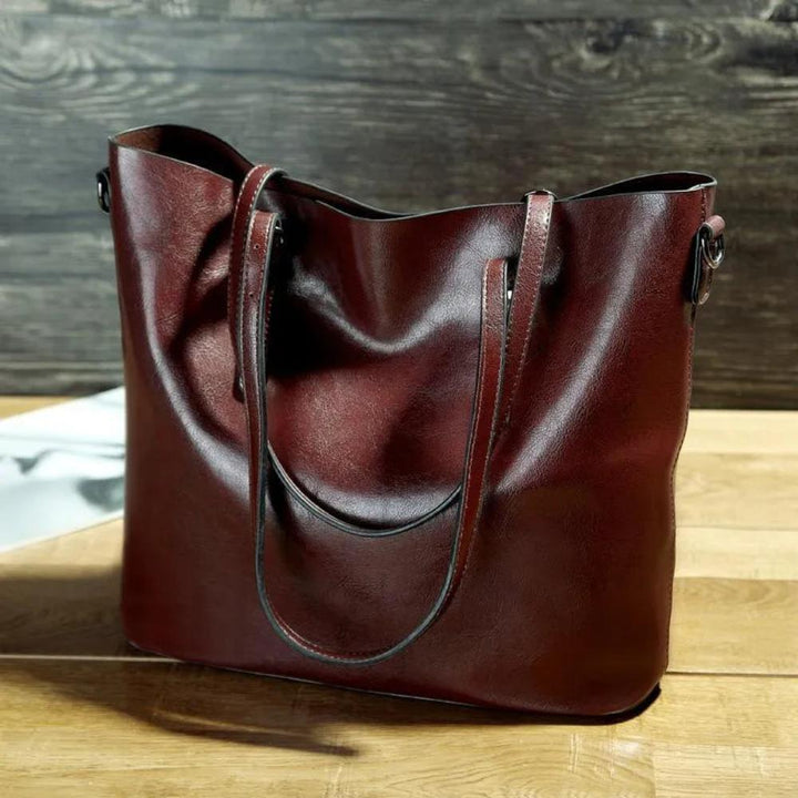 Nicole Vintage Handbag | Timeless Elegance