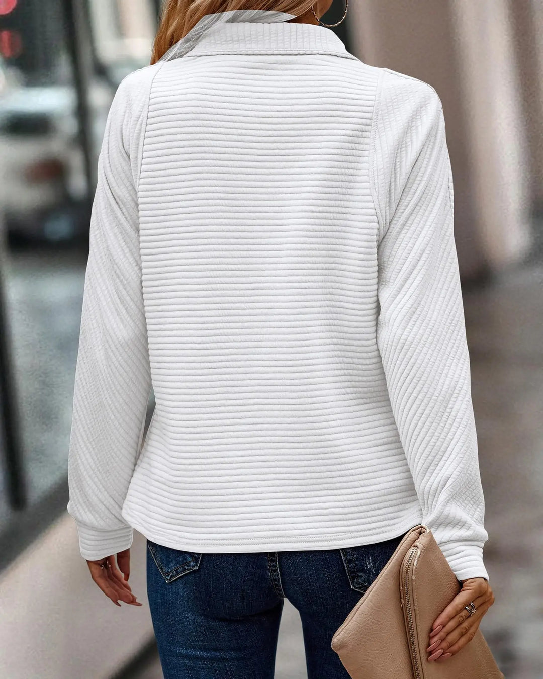 Viola - Elegant V-Neck Jumper