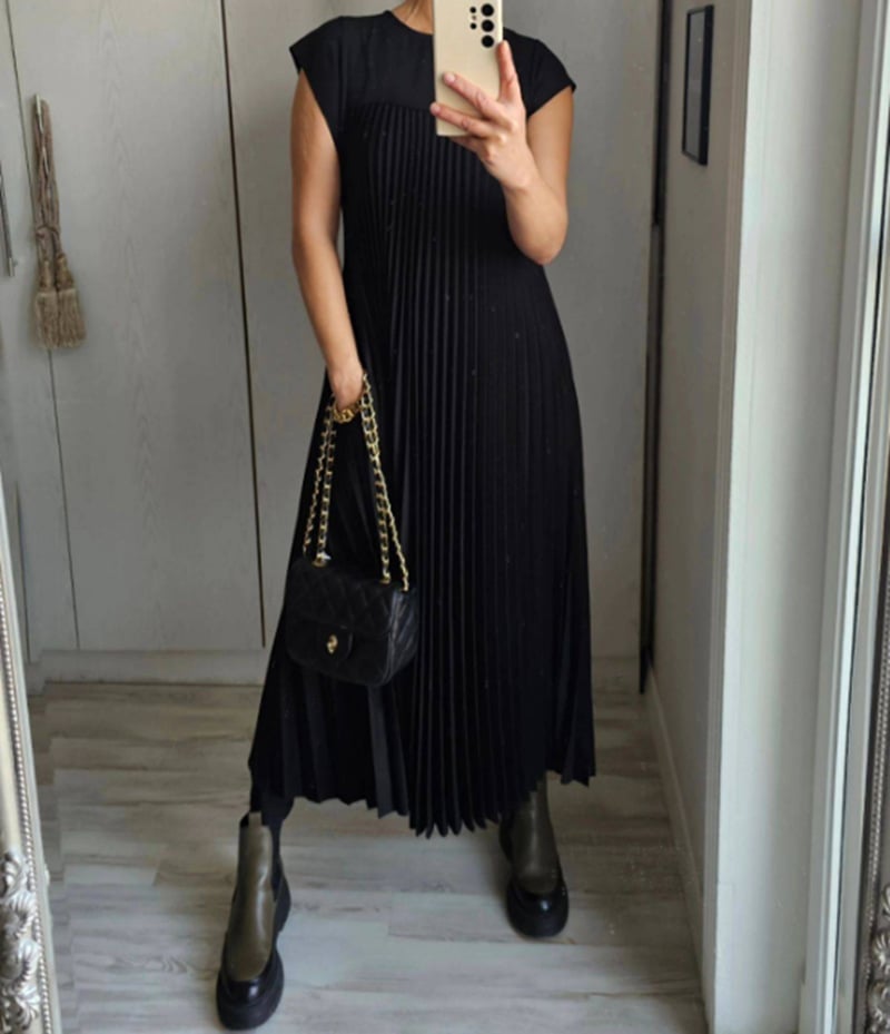 Jolijn | Classic and Cozy Dress