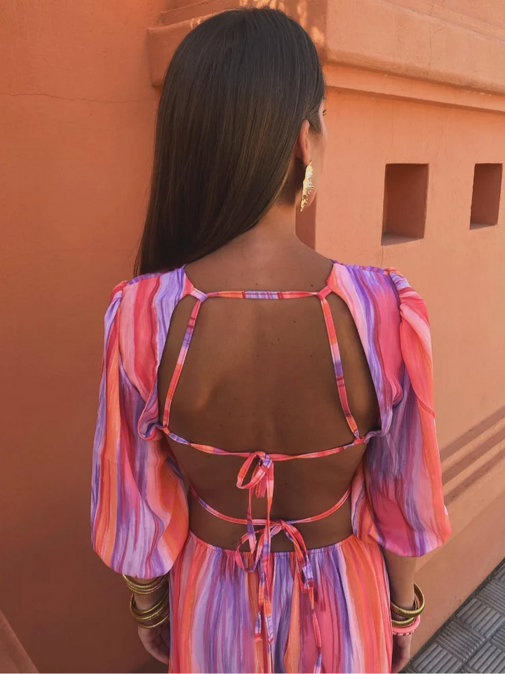 Paloma - Chic Cut-Out Elegant Dress