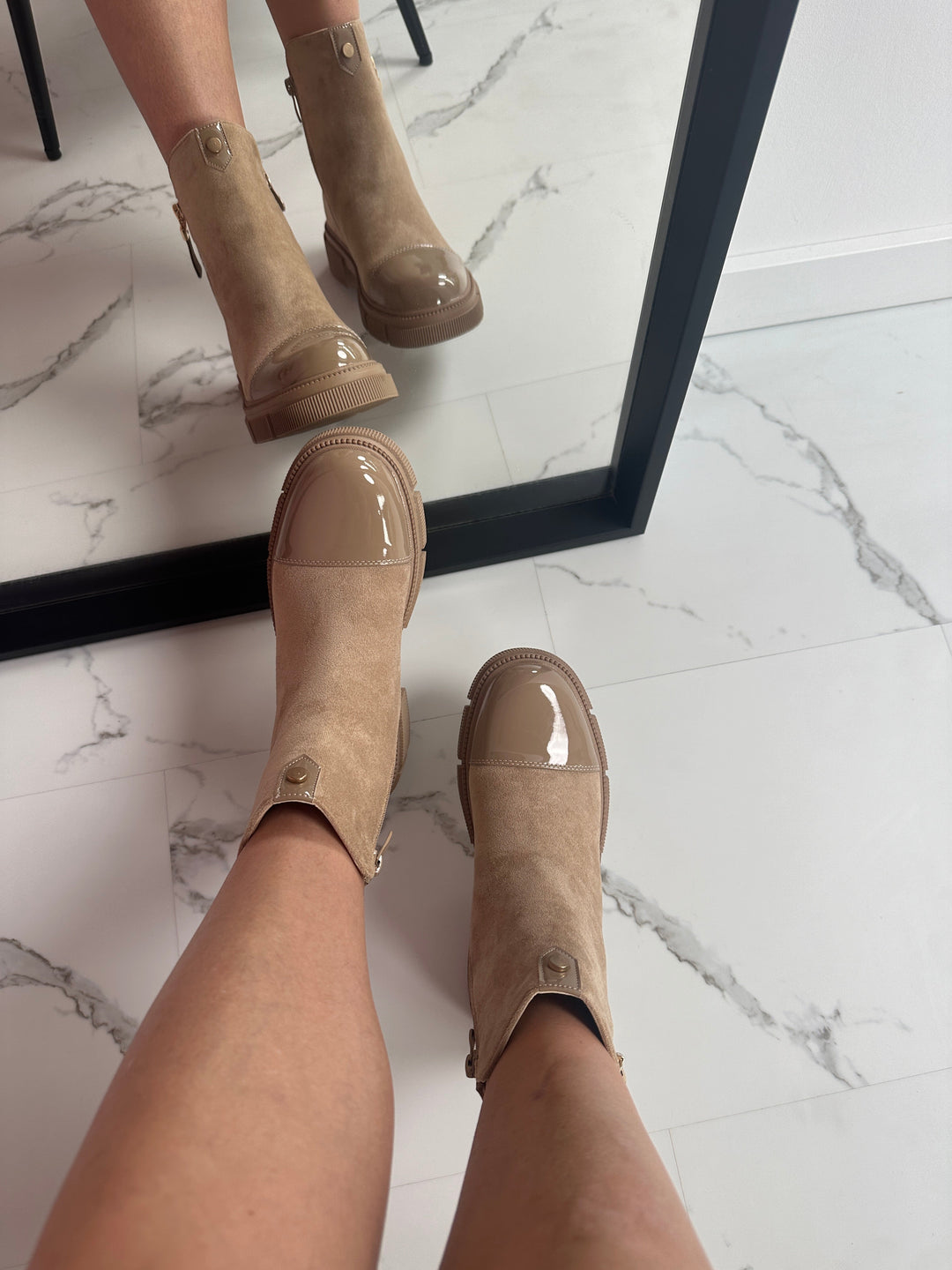 Main Taupe Boots