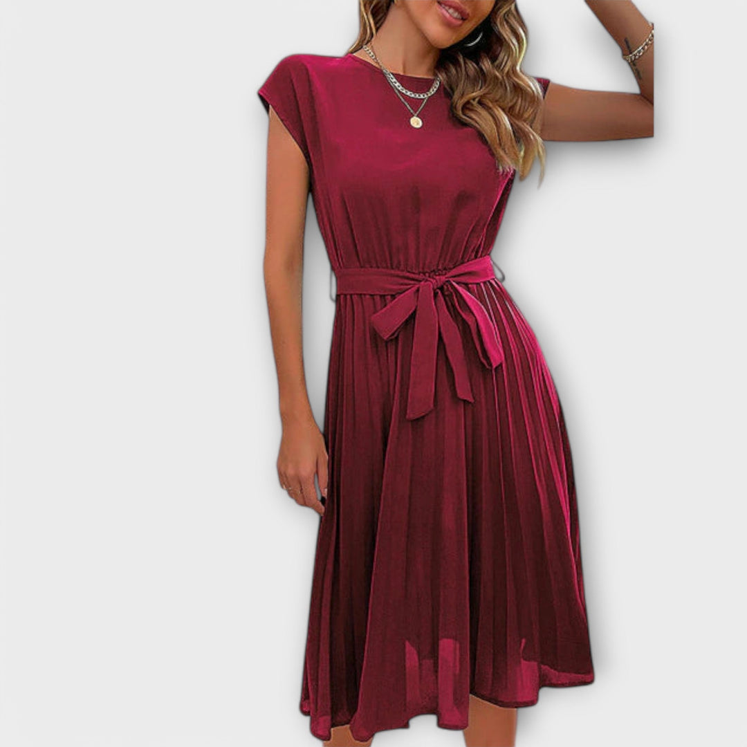 Claire | Relaxed Pleated Dress