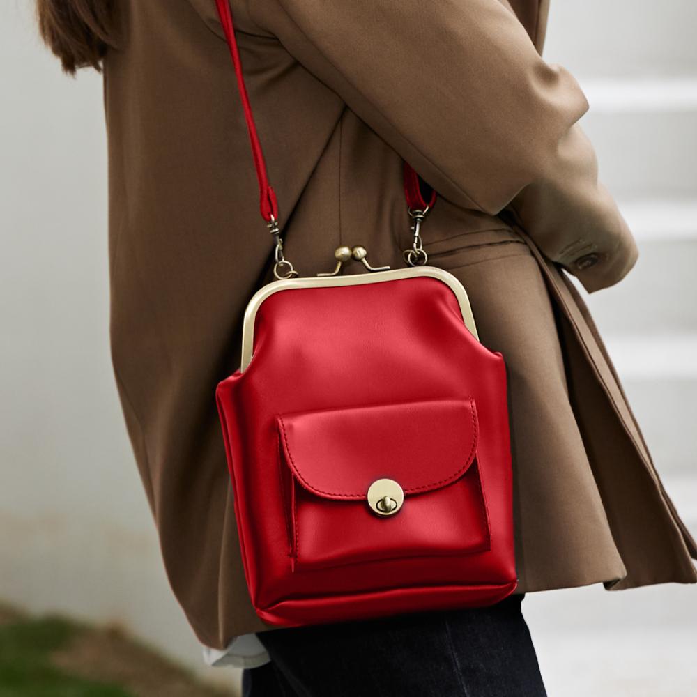 Vintage Clutch Bag - The Essential Retro Chic by Grace