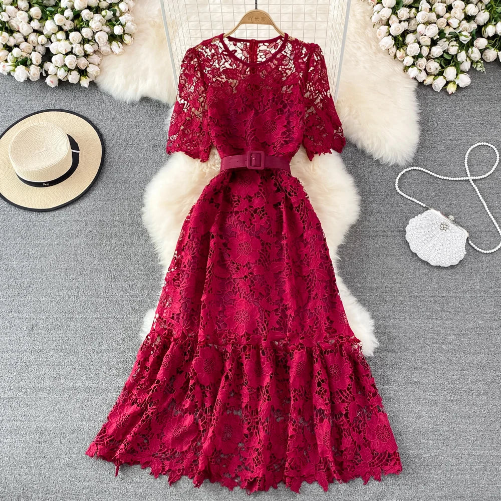 Flora - Stylish Floral Lace Midi Dress