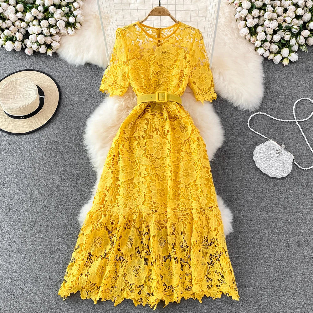Flora - Stylish Floral Lace Midi Dress
