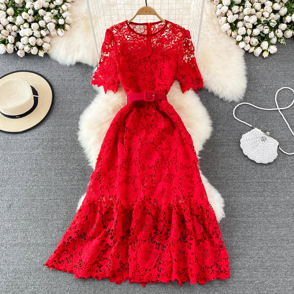 Flora - Stylish Floral Lace Midi Dress