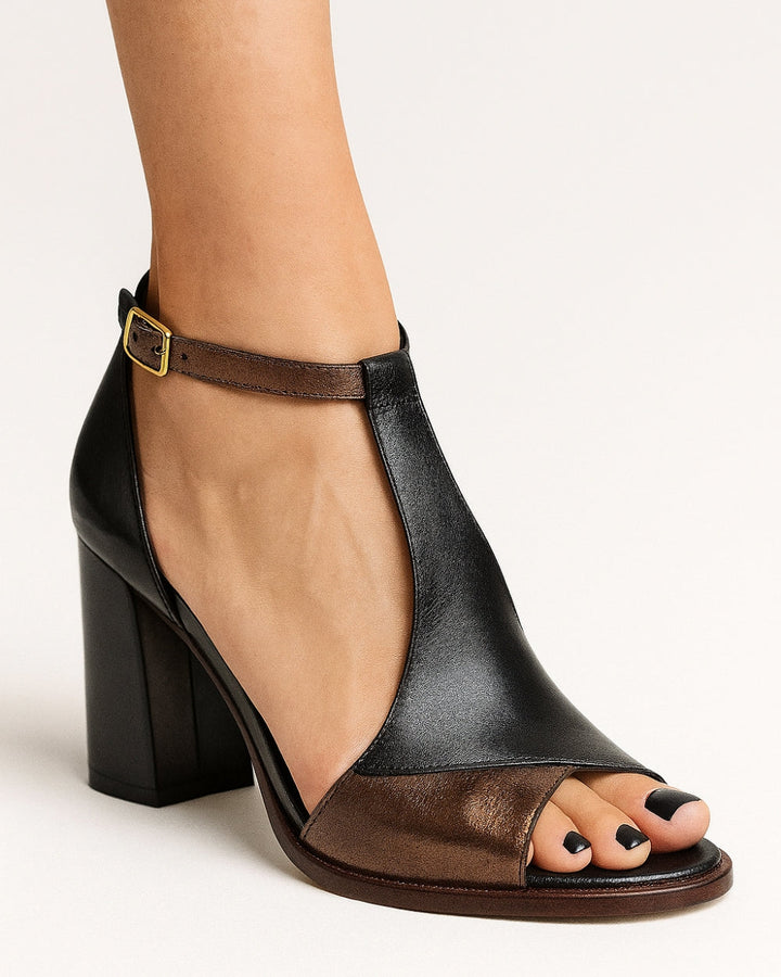 Ursiva – Heeled Sandals with a Wide Heel