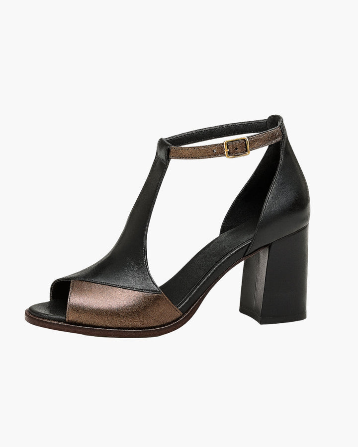 Ursiva – Heeled Sandals with a Wide Heel