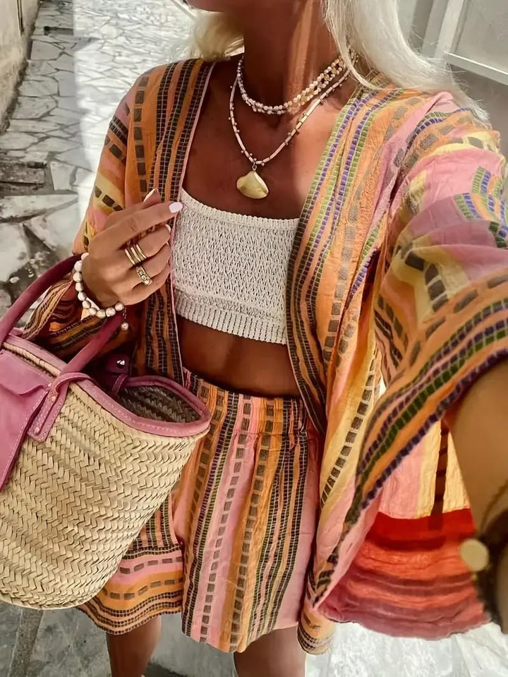 Layla - Elegant Top and Shorts Set