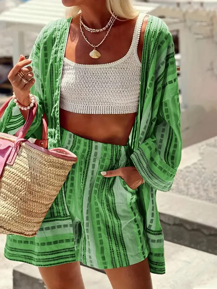 Layla - Elegant Top and Shorts Set