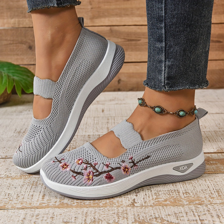 SoutienPlus™ | Orthopedic Comfort Footwear + Complimentary Insoles