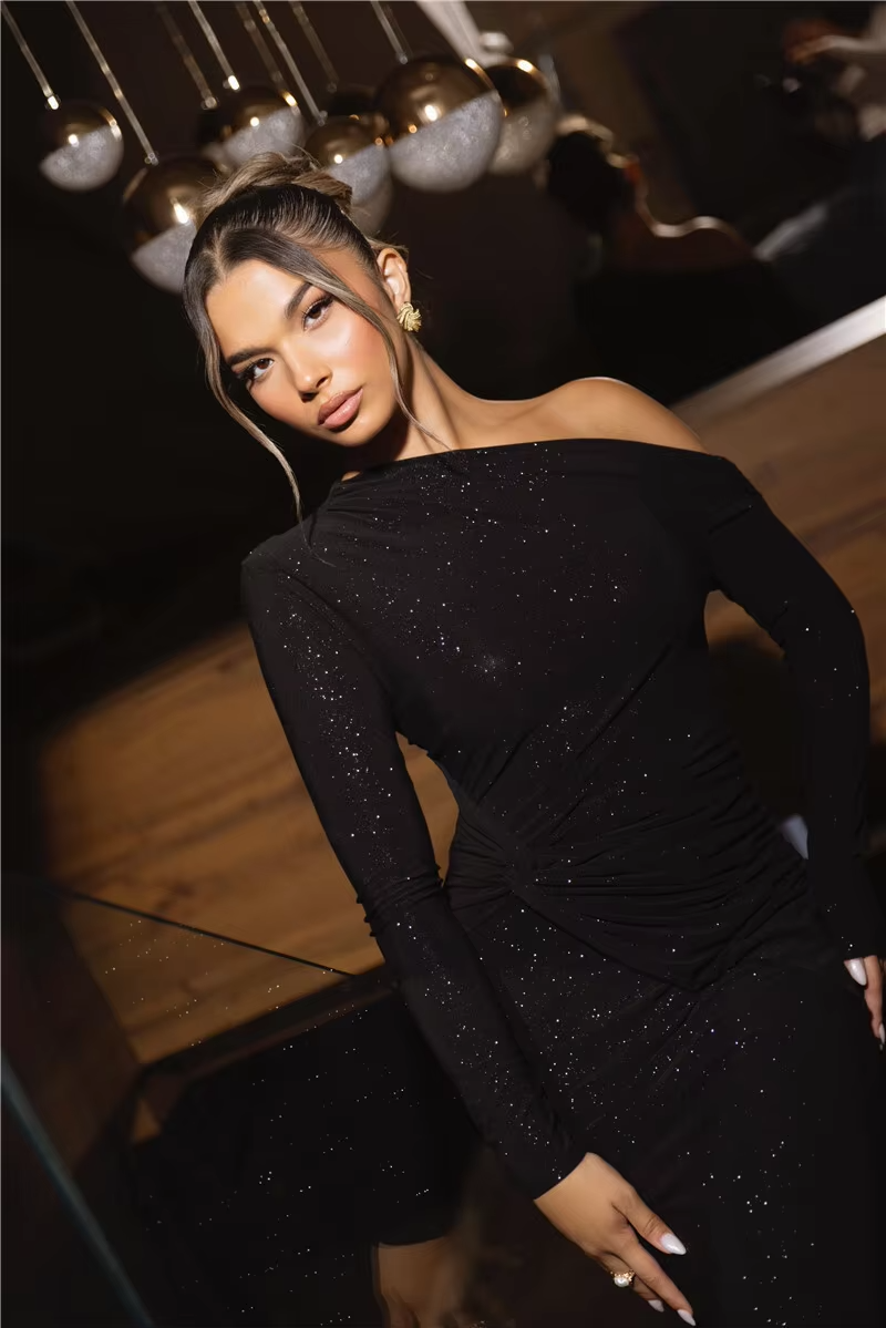 Layla - Elegant Sparkle Long Sleeve Maxi Dress