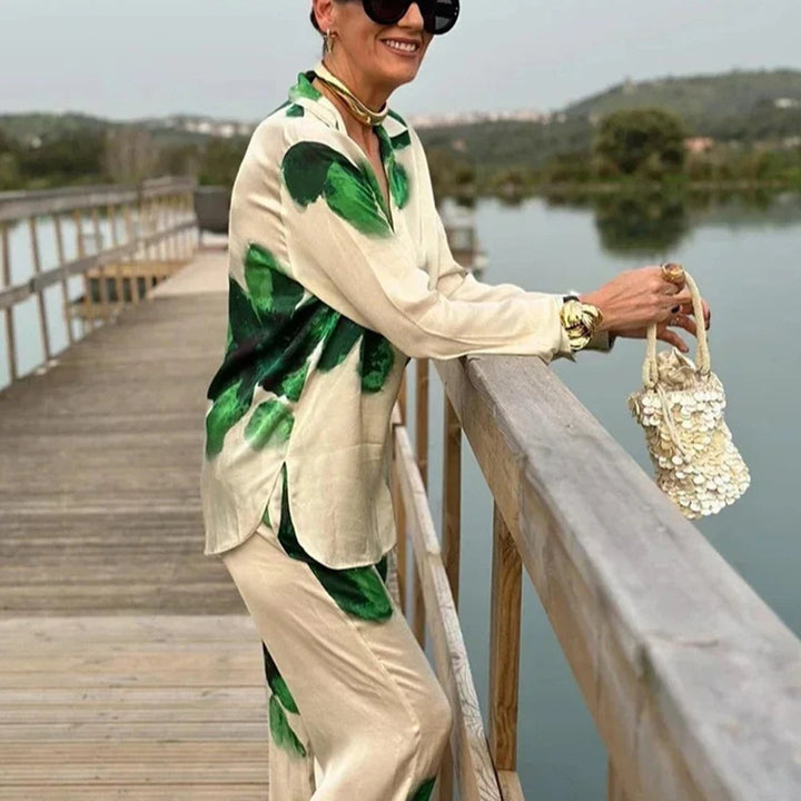 Zoe™ - Stylish Vintage Outfit