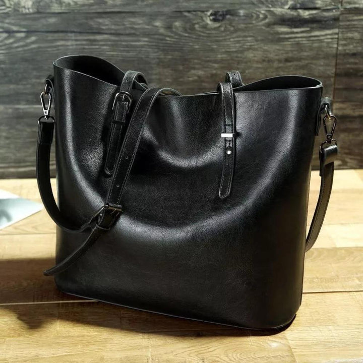 Nicole Vintage Handbag | Timeless Elegance