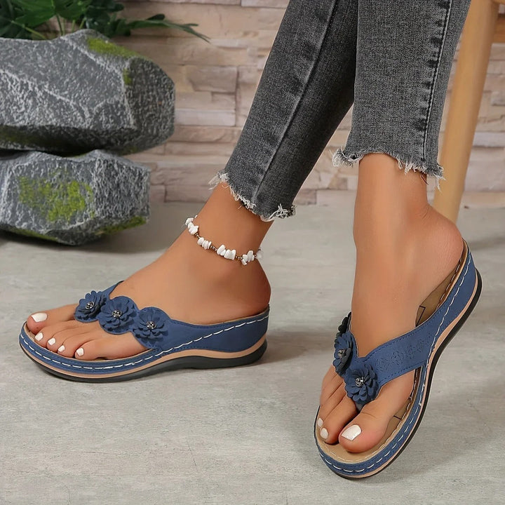 Aria™ - Orthopedic Flowers Clip Toe Sandals
