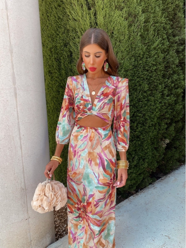 Holly - Chic Cut-Out Elegant Dress