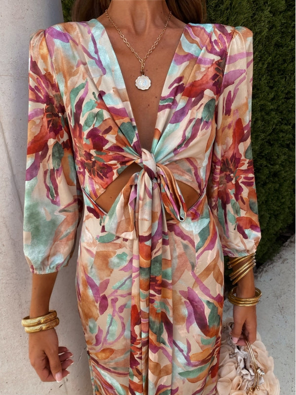 Holly - Chic Cut-Out Elegant Dress