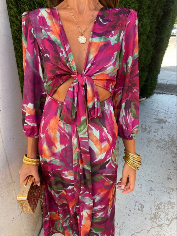 Holly - Chic Cut-Out Elegant Dress